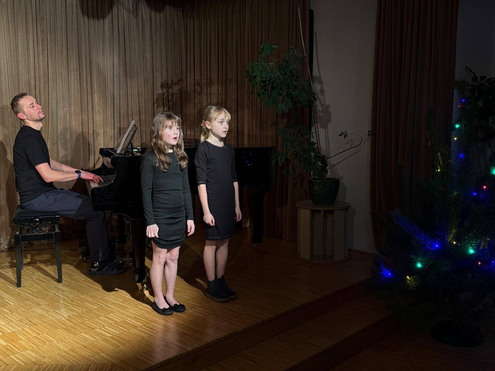 600906659_1464492978832529_6488549188781135811_n